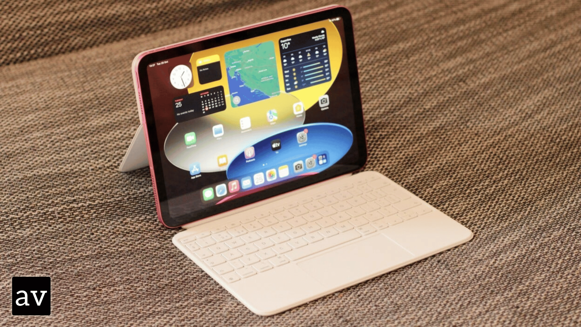 Apple iPad 10-Gen 2022 Detailed Review: Sits In An Odd Spot